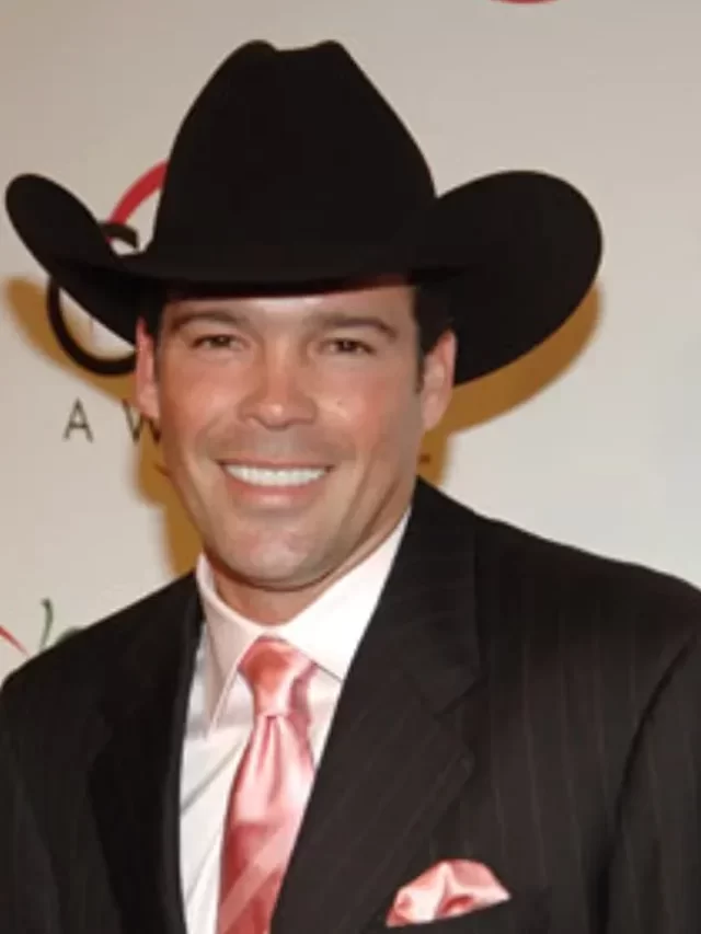 How old is Clay Walker?